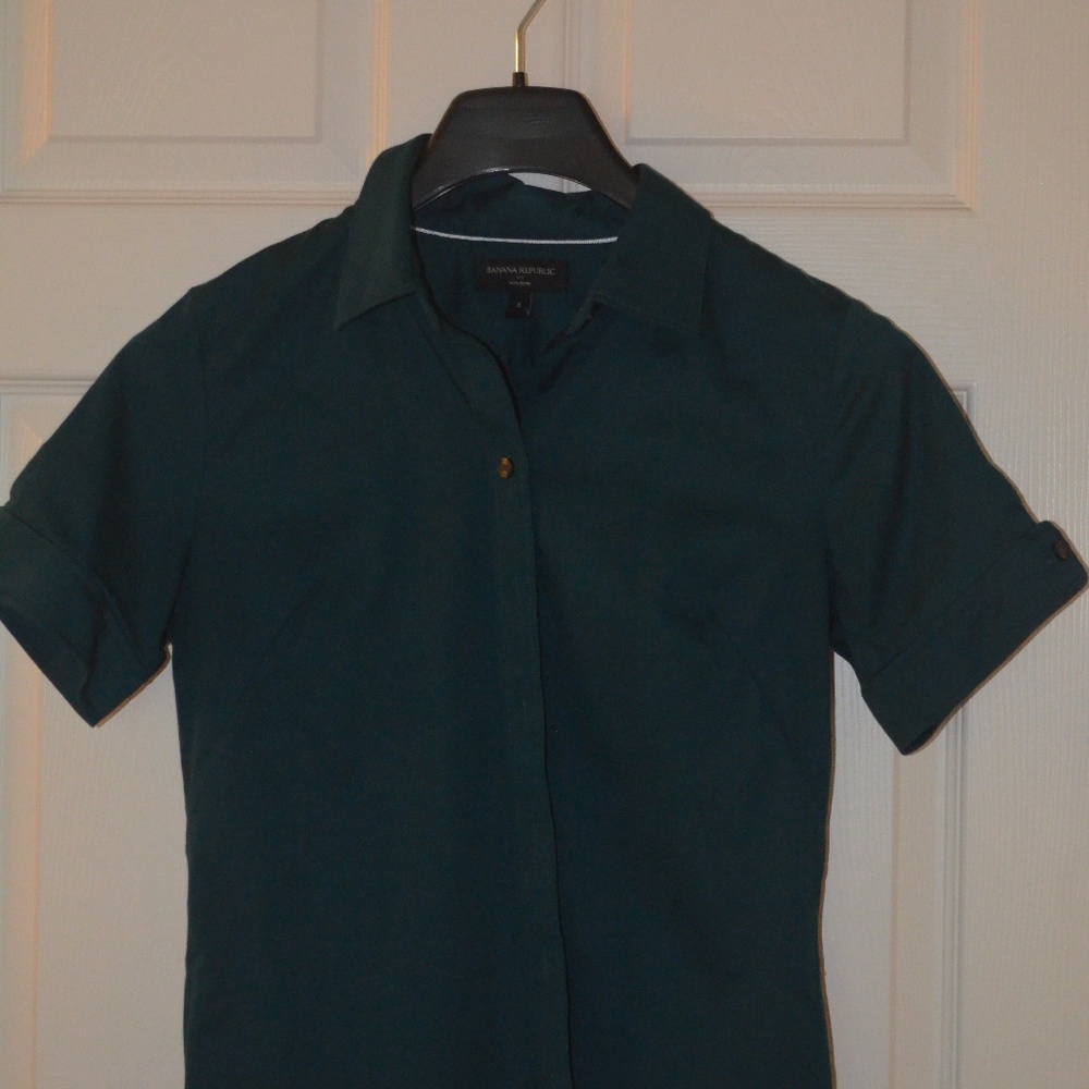 Banana Republic Emerald Green Top